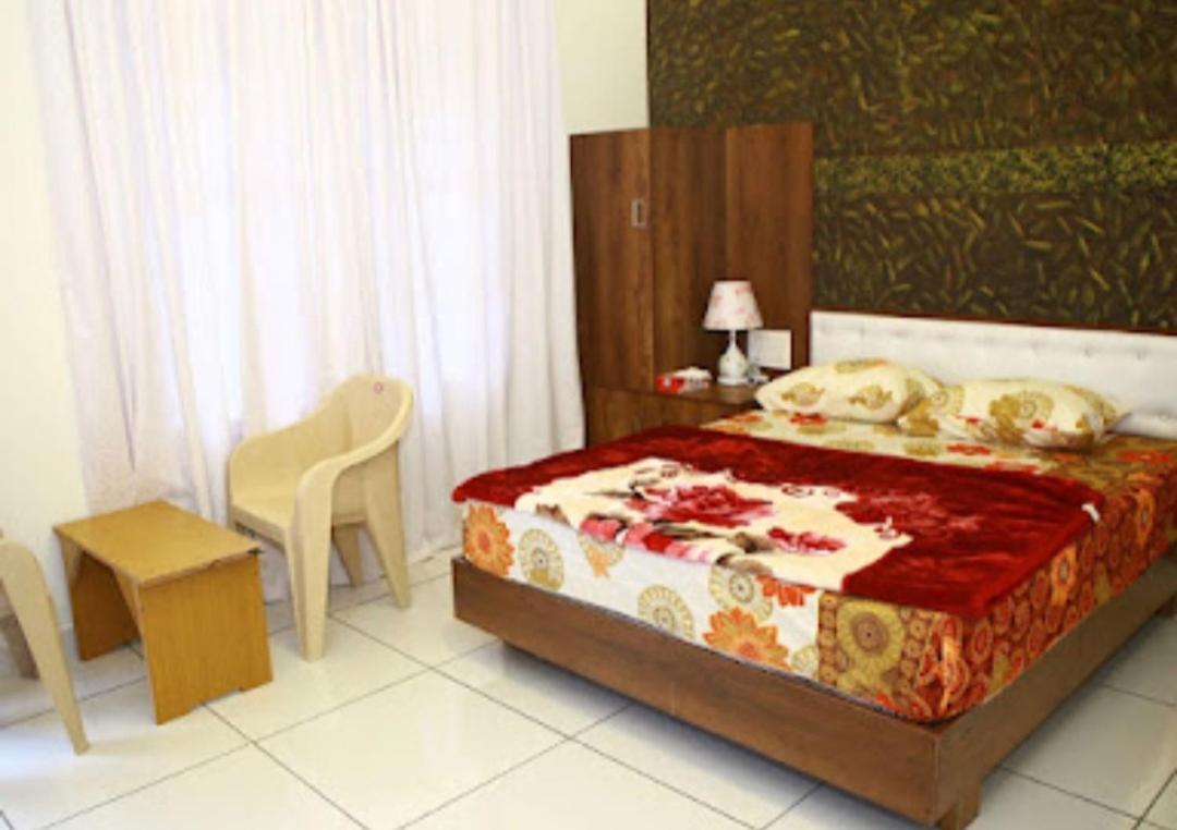 Orchid Ranipuram Apartamento Kallar  Exterior foto