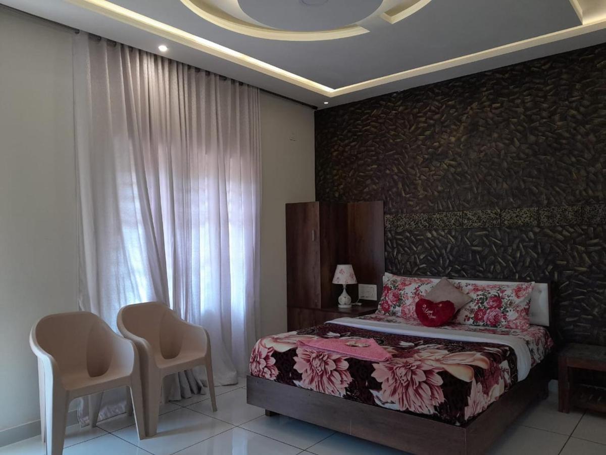 Orchid Ranipuram Apartamento Kallar  Exterior foto